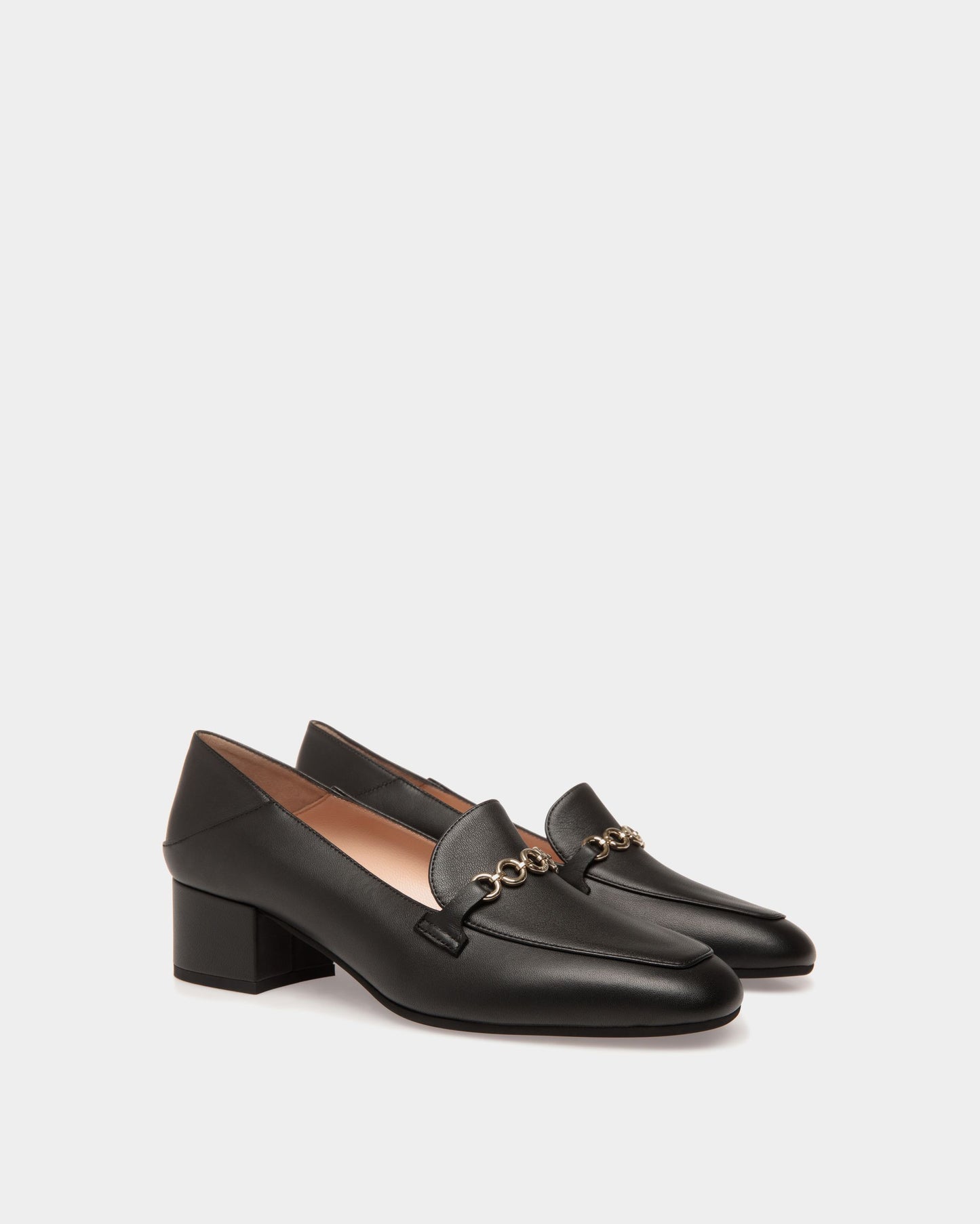 Pump in Black Leather