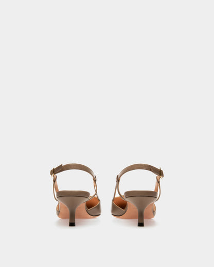 Eva Leather Pumps In Canapa