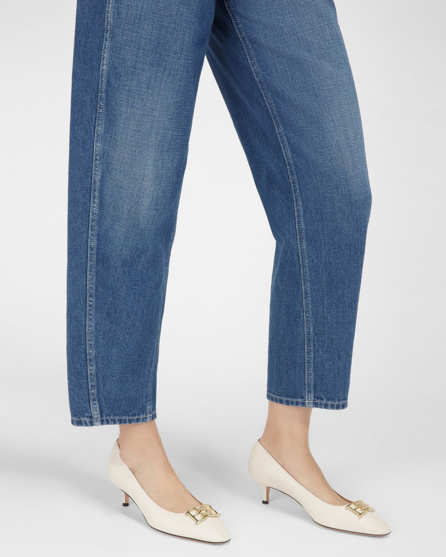 Evanca Leather Pumps In Bone