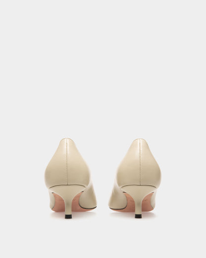 Evanca Leather Pumps In Beige