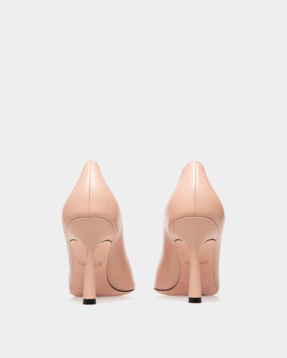 Evanca Leather Pumps In Pale Pink