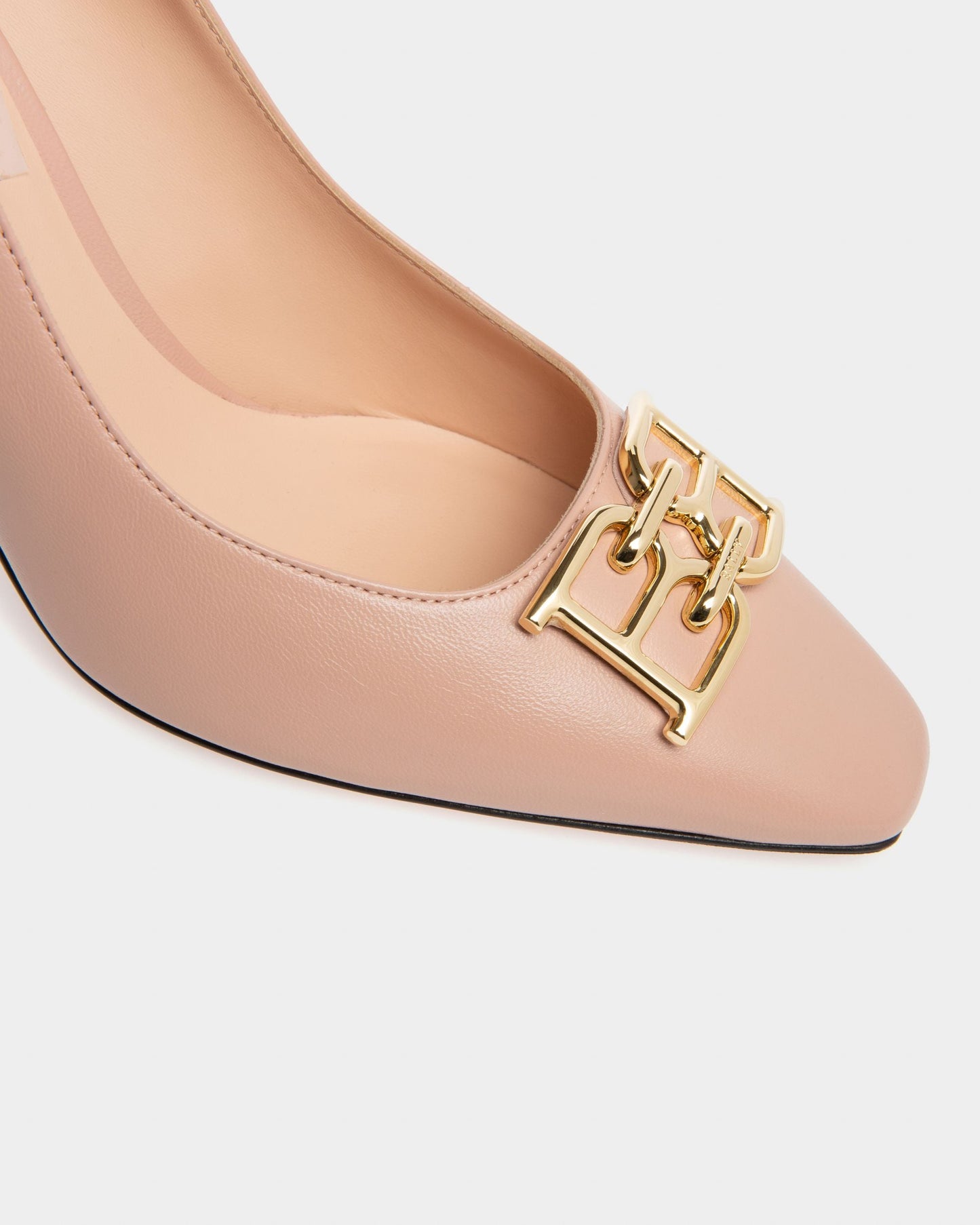 Evanca Leather Pumps In Pale Pink