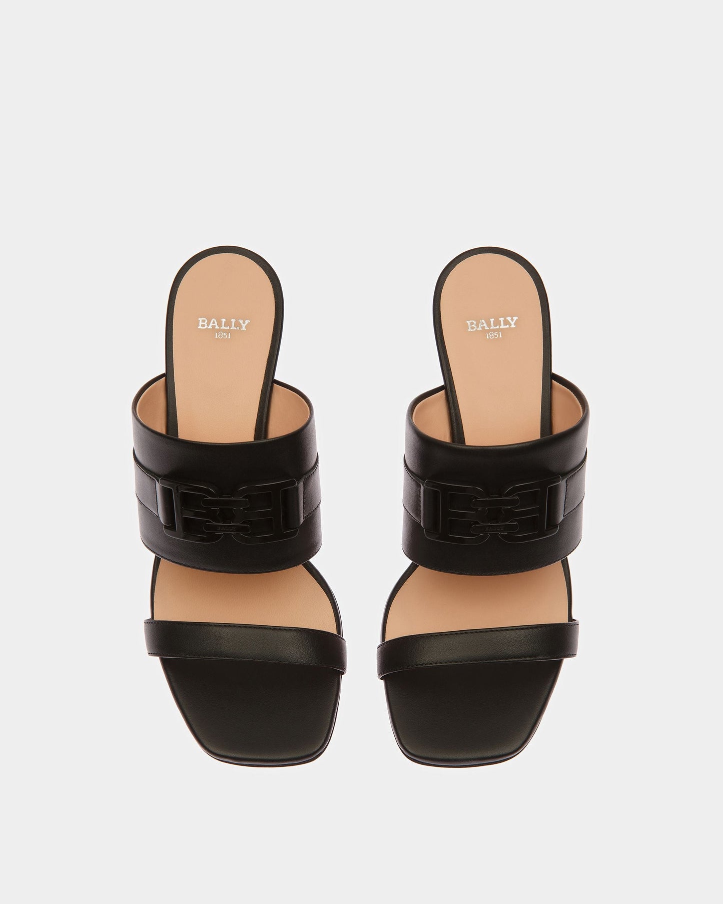 Ella Leather Sandals In Black