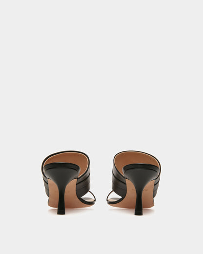 Ella Leather Sandals In Black