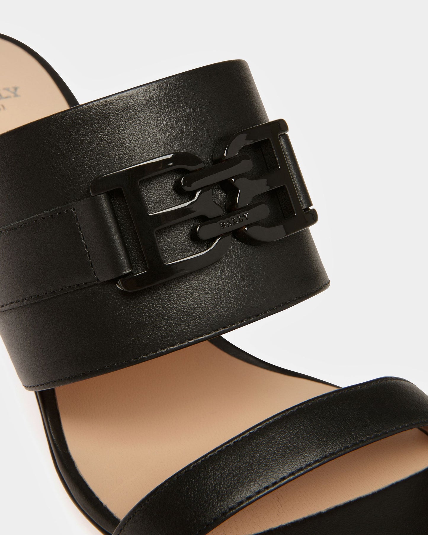 Ella Leather Sandals In Black